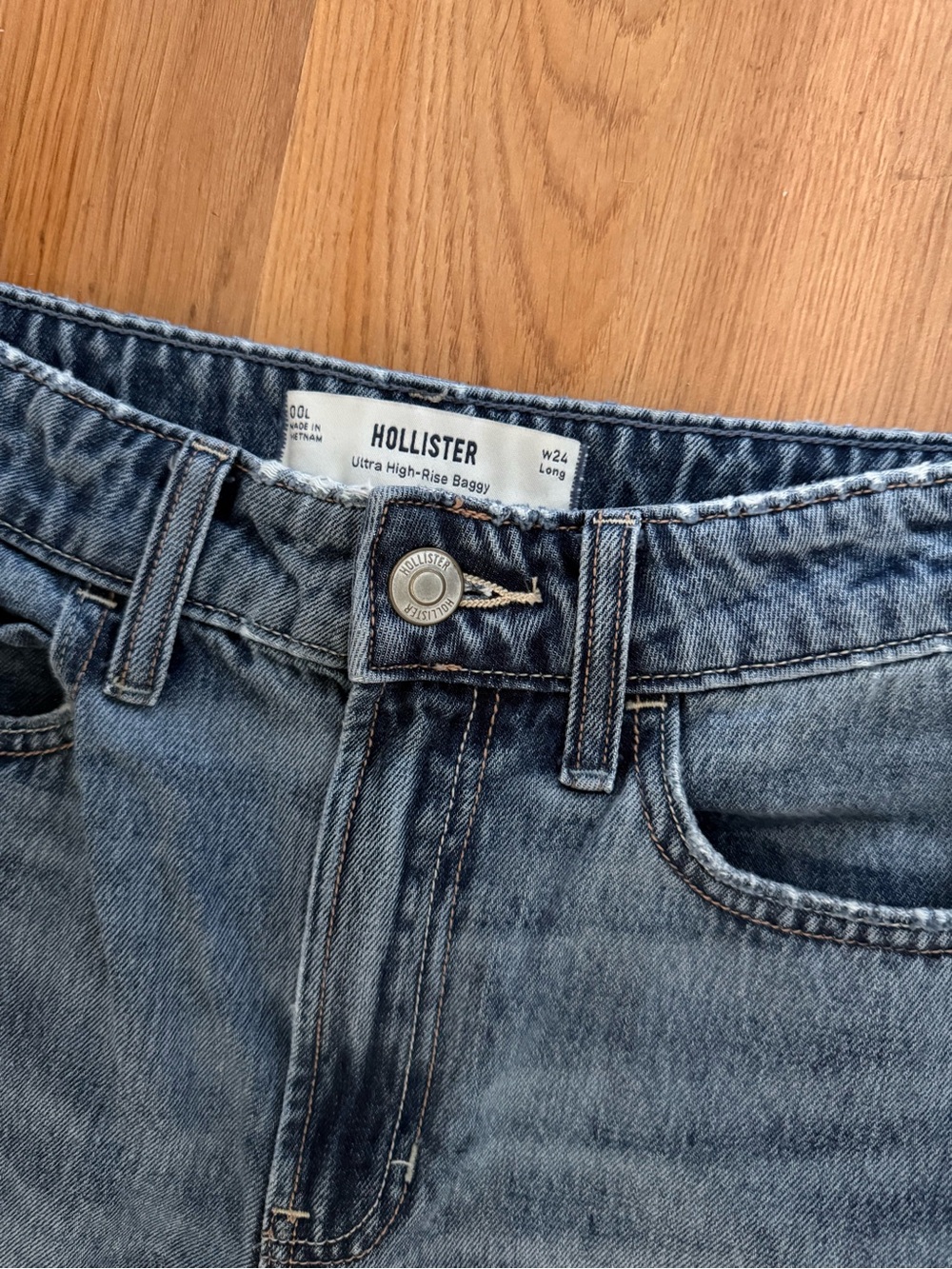 Hollister Wide Leg Women’s Jeans size 00 / 24 - Picture 2 of 3